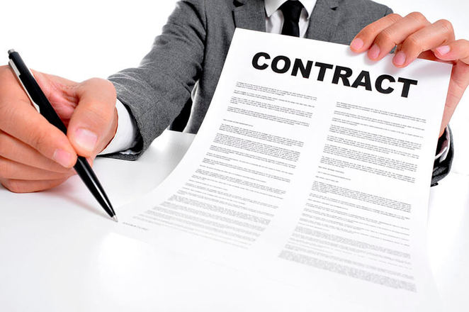 ¿Qué es un contrato mercantil y un ejemplo?